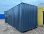 20-Fuß-Transportcontainer mit Garagen-Sektionaltoren – Bild 12